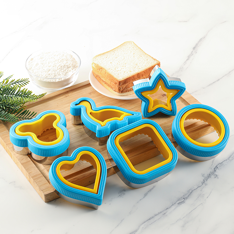 Sandwich cutting and sealing m - Kitchen Gadgets Set 评论和价格